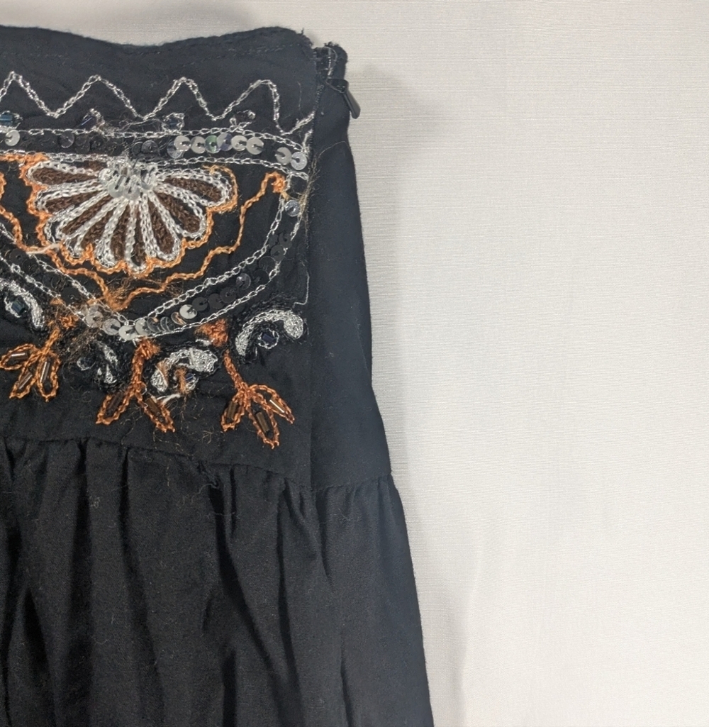 Nolita Cotton Black Embroidered and Sequin Pleated Midi Skirt Size Small - Picture 4 of 8